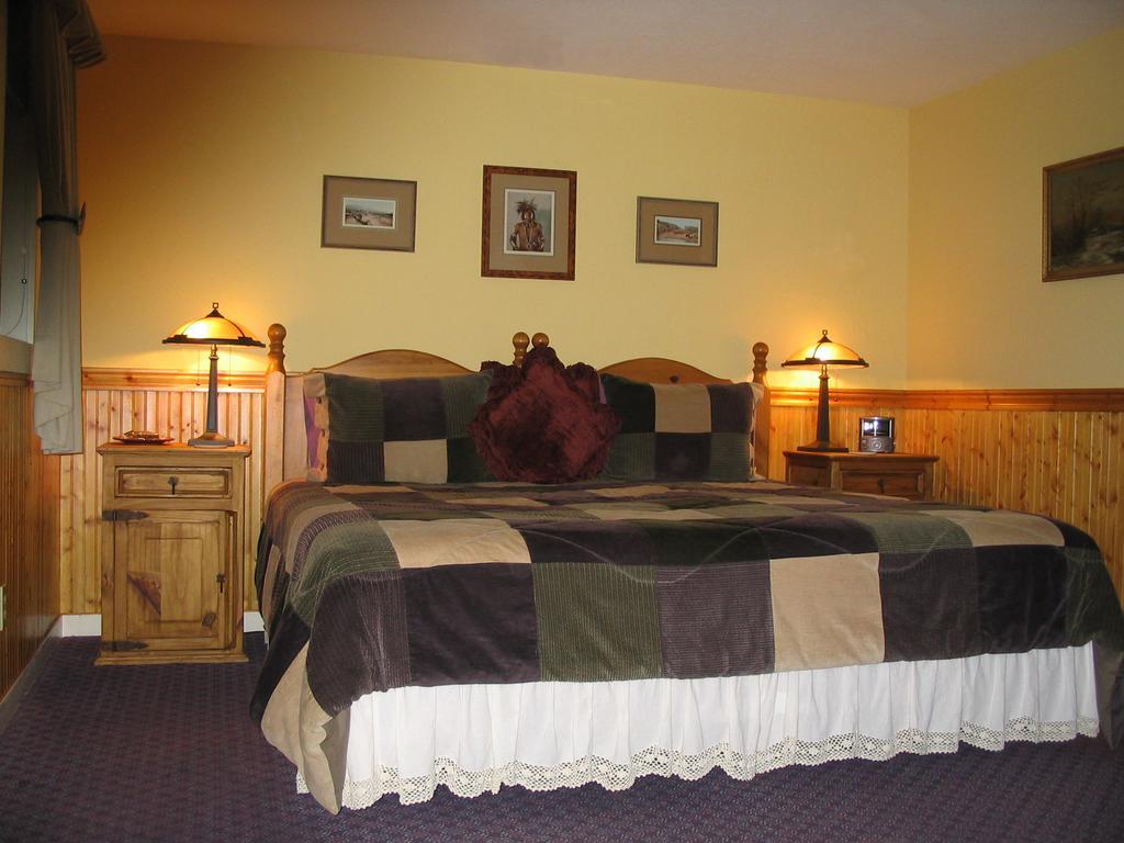 אשלנד Arden Forest Inn מראה חיצוני תמונה